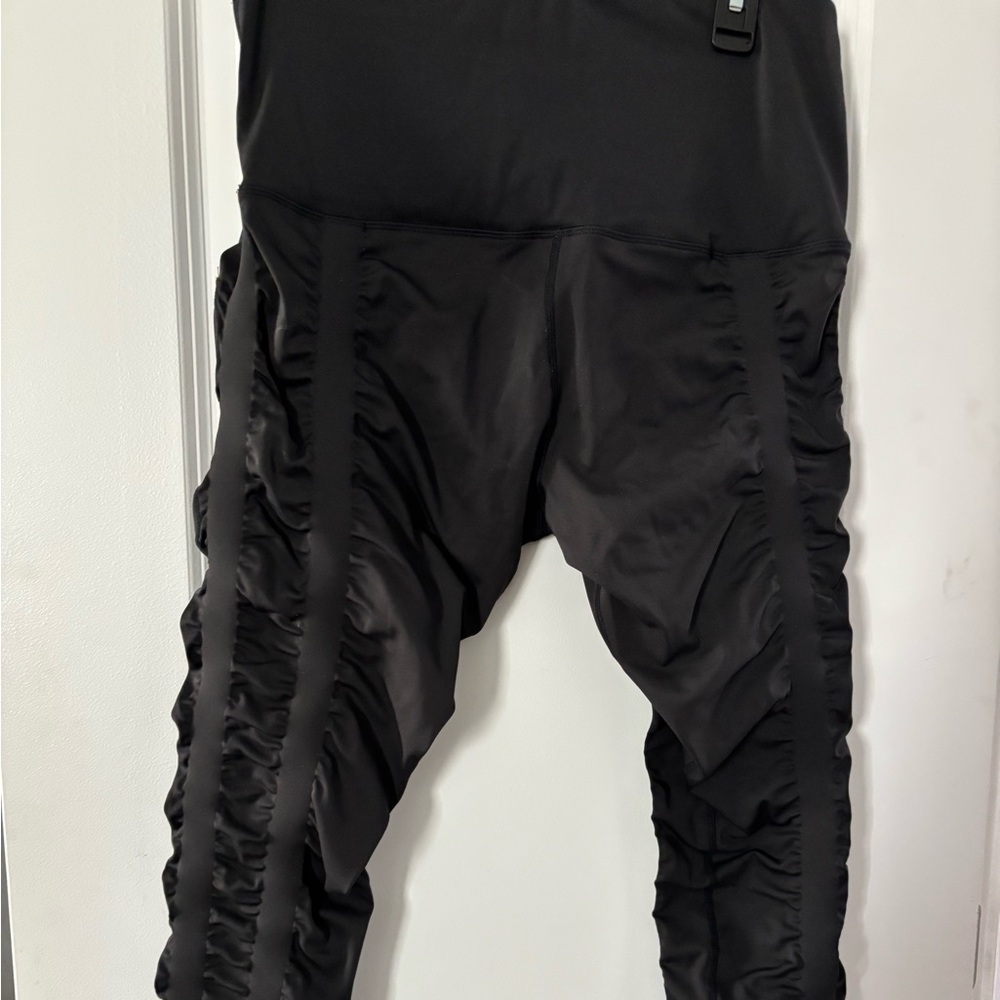 SKINNIFY Black Resistance Band Leggings Large - Picture 5 of 6